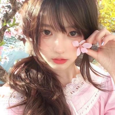 黑夜中的玻璃人偶